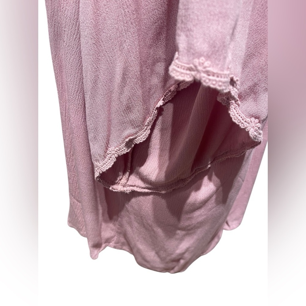 Romantic Blush Pink 1X Flowy Tunic – Cottagecore Smocked Neck & Floral Hem - Picture 4 of 7